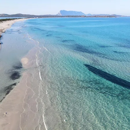 Iss Travel, Pedra Rosa 2 Bedroom With Private Terrace And Air Conditioning San Teodoro (Sardinia)